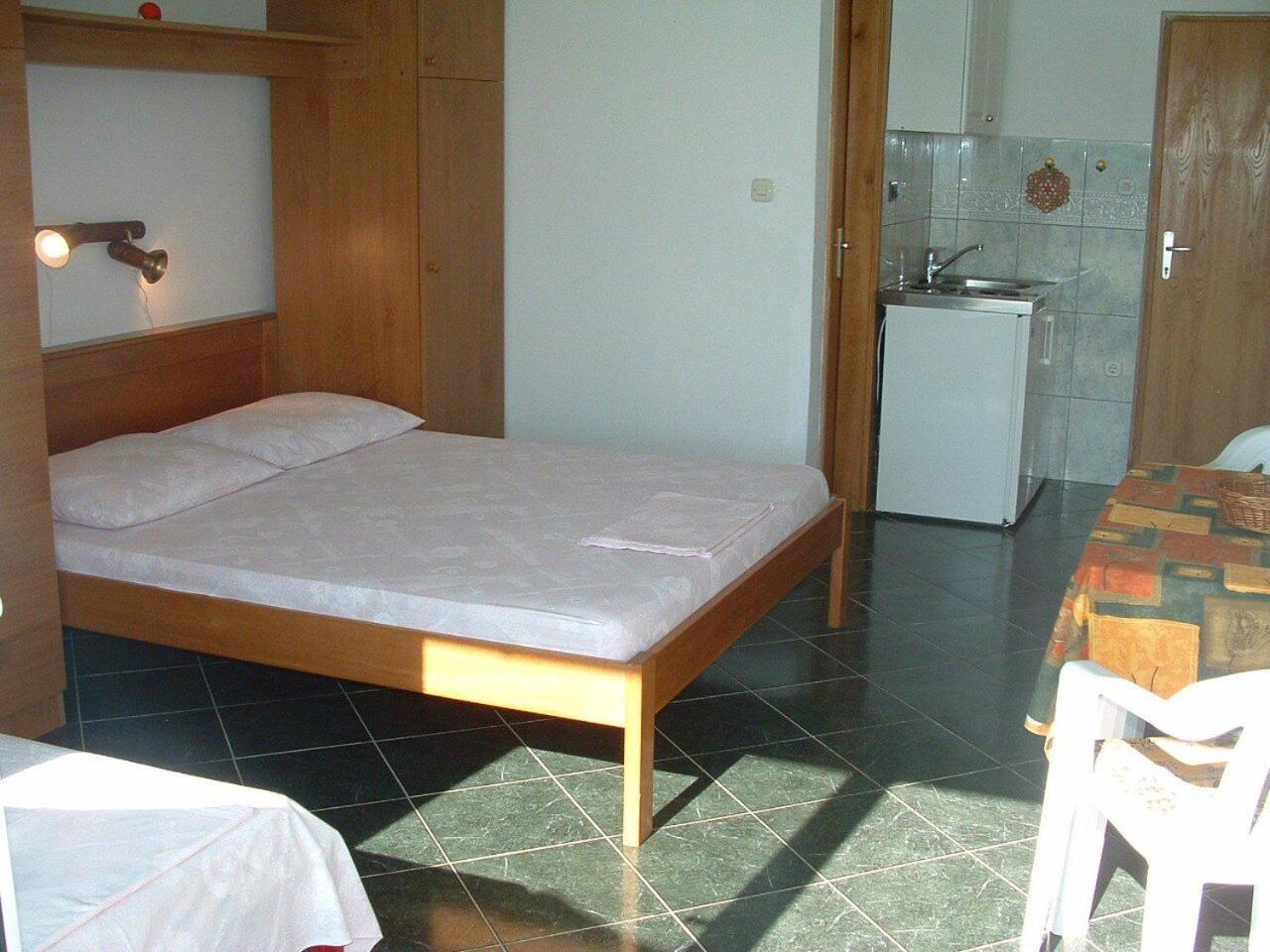 Apartments Tonka Vinišće Extérieur photo