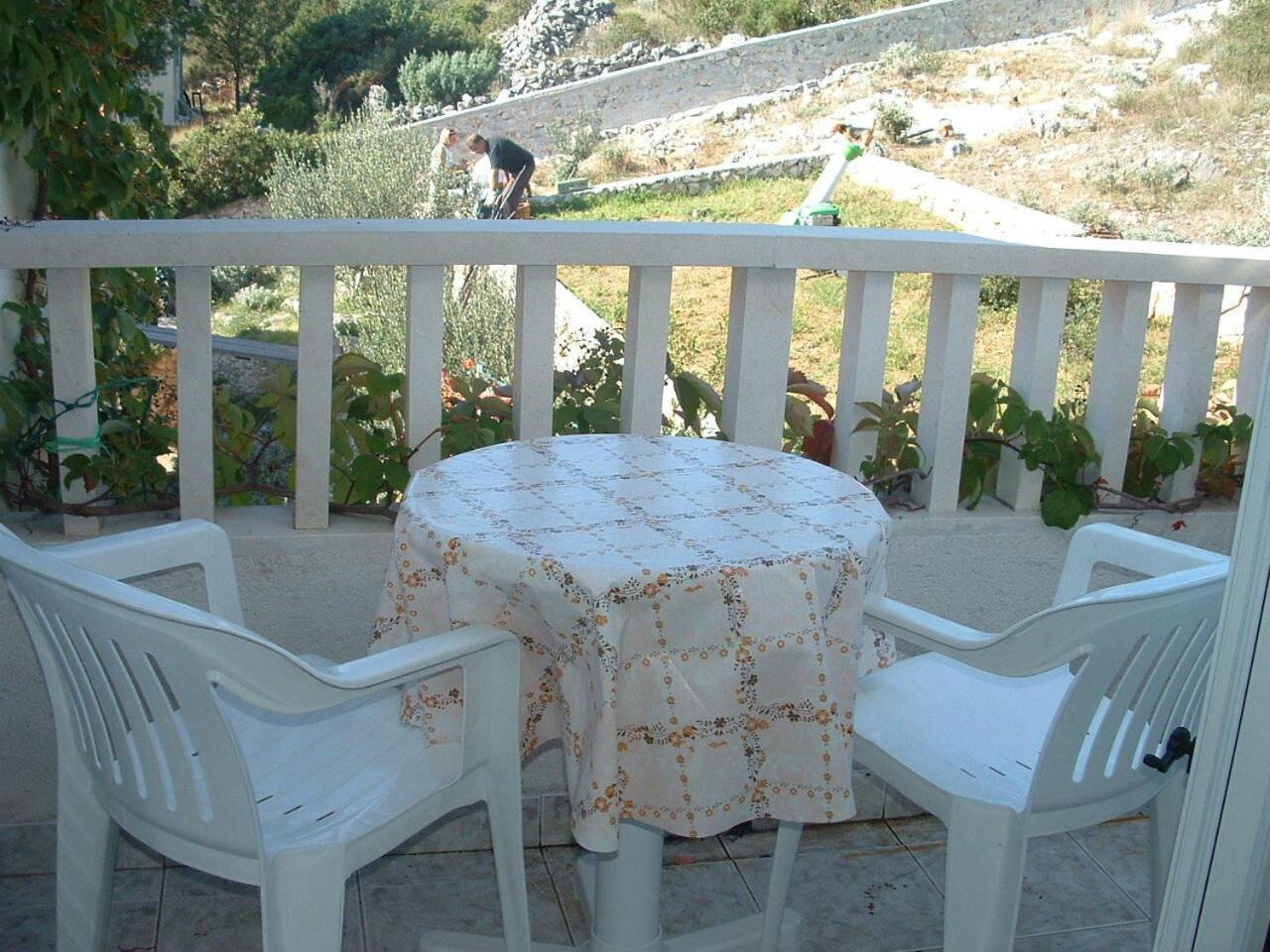 Apartments Tonka Vinišće Extérieur photo