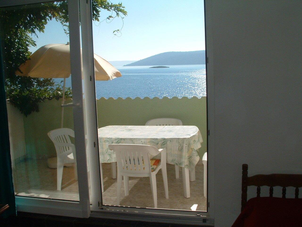 Apartments Tonka Vinišće Extérieur photo