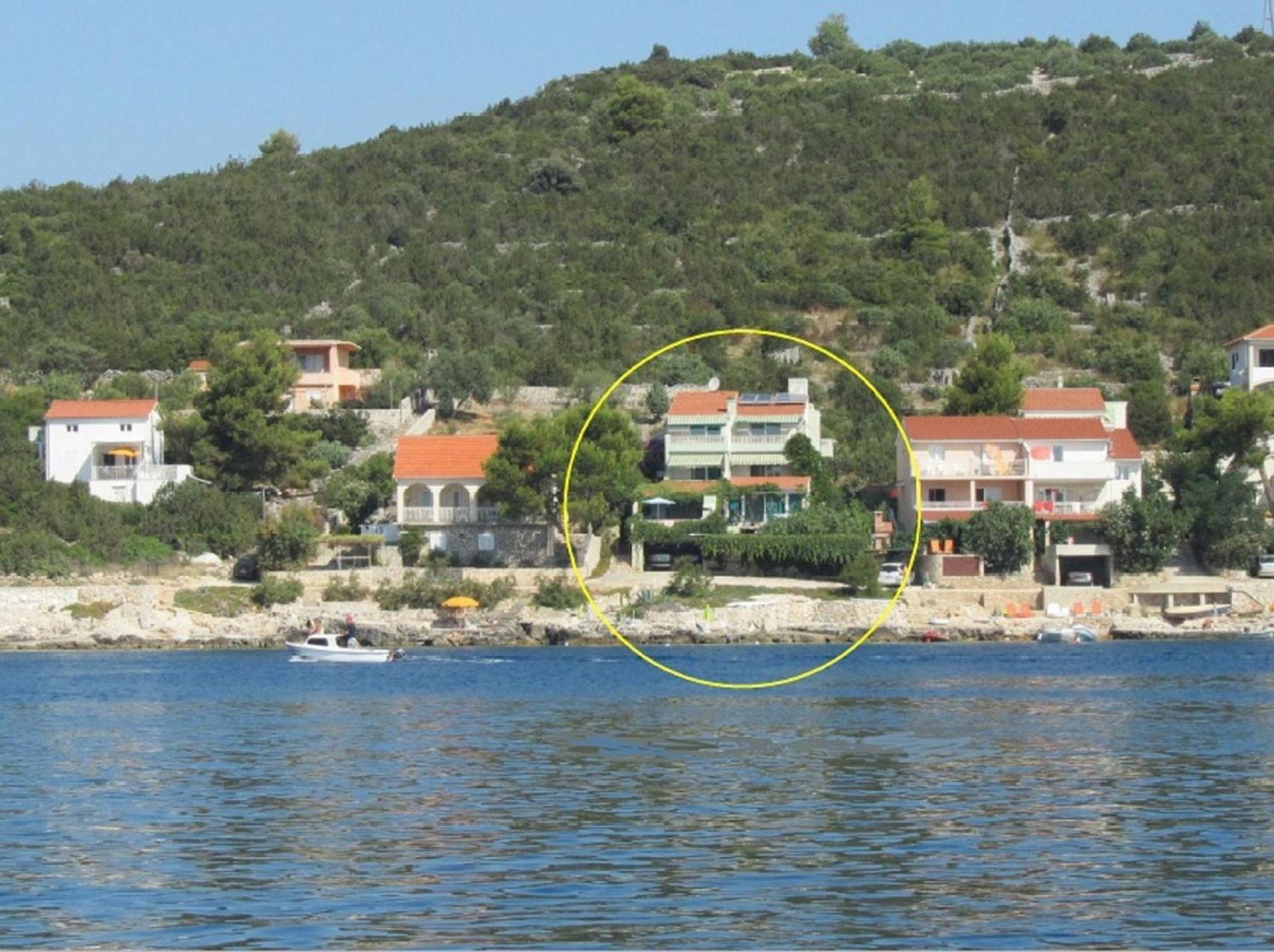 Apartments Tonka Vinišće Extérieur photo